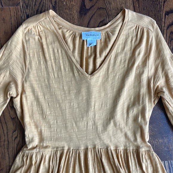 Dress - Picture 3 of 5